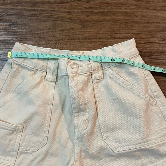 Pacsun 3" Inseam Womens Cargo Shorts Size 26 Pockets Cream White Casual - Picture 4 of 8